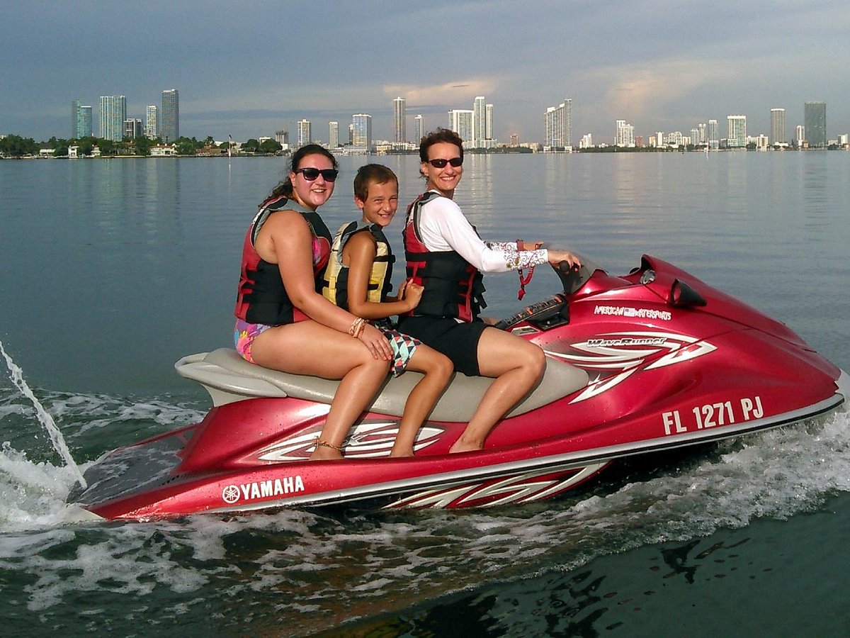 Ride the Waves : Jet Boat tours, Jet Skis, Pictures & Drinks