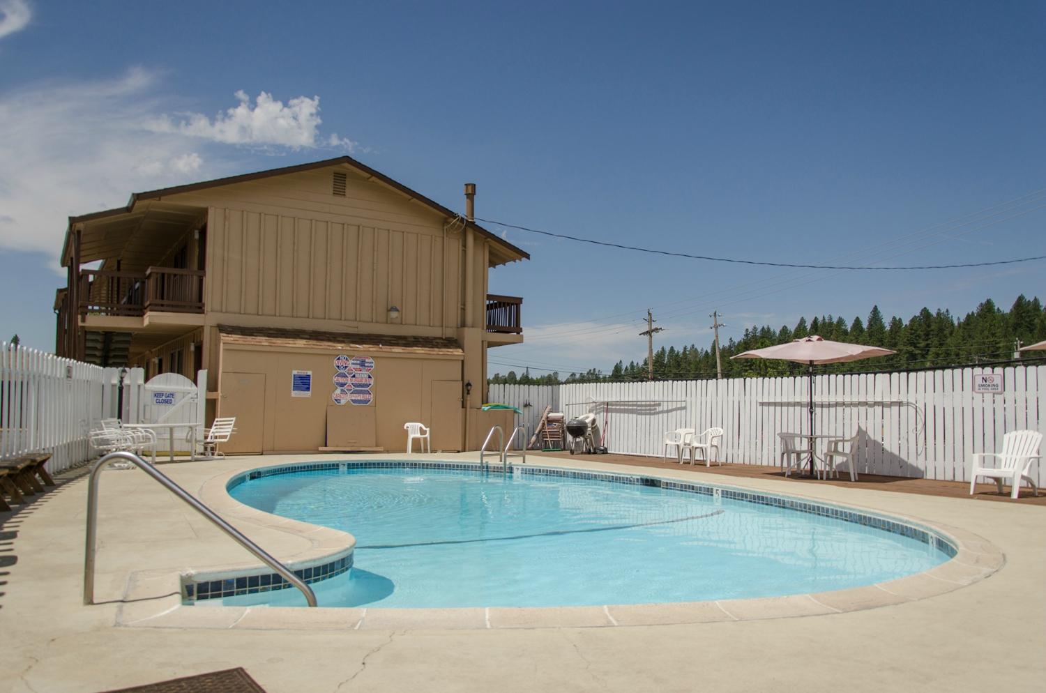 lodging near holiday valley ski resort        
        <figure class=