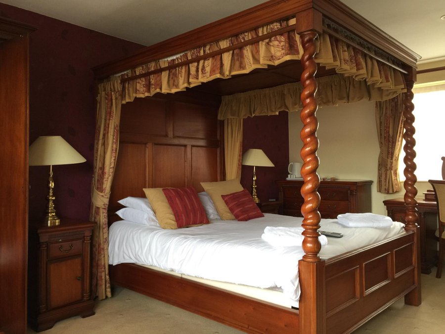 TUDOR HOUSE HOTEL - Updated 2021 Prices, Reviews, and Photos ...