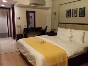 Room & Suite