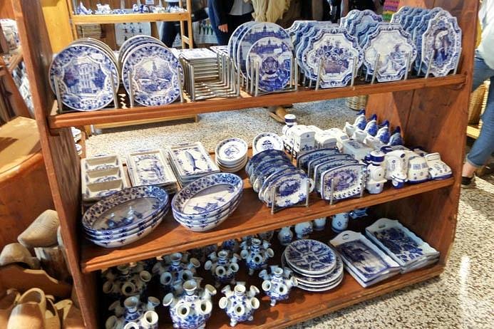 Dam Square Souvenirs (Amsterdam) - All You Need to Know BEFORE You Go