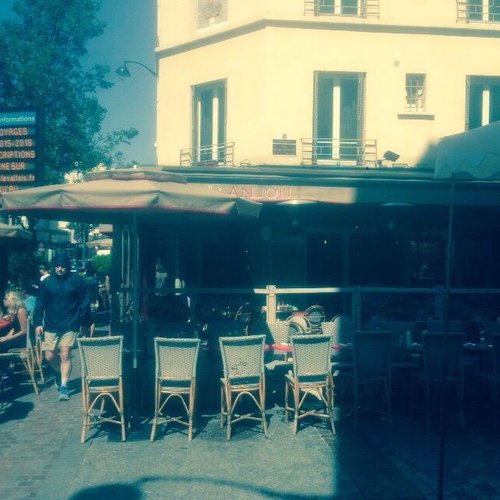 Prostitutes in Levallois-Perret