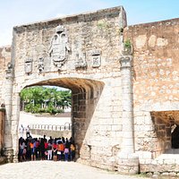 Puerta de San Diego / Gate of San Diego