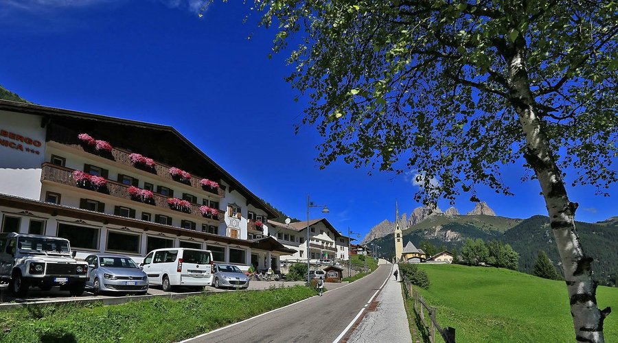 Hotel Arnica