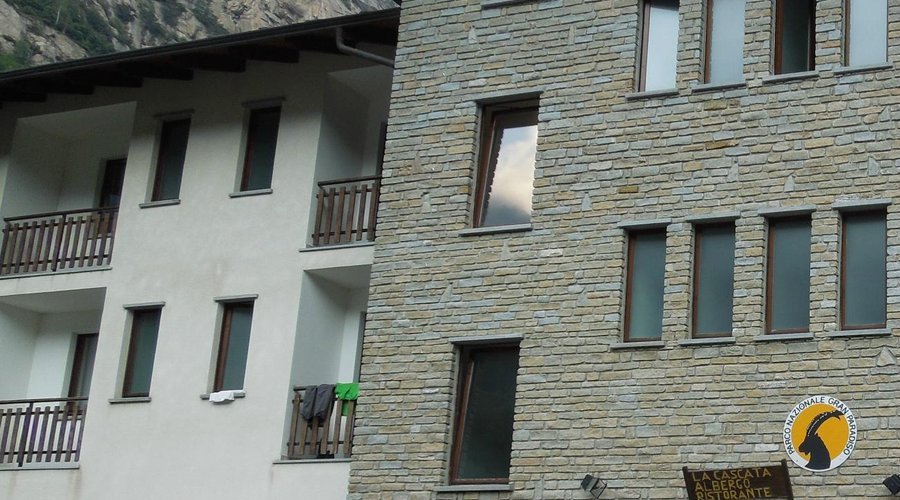 Facciata dell'Albergo
