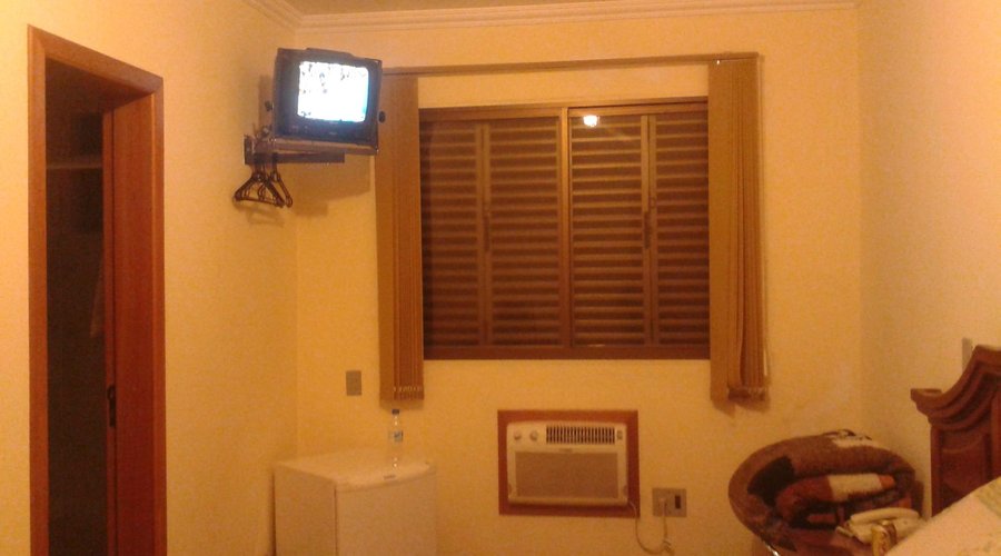 Tv, frigobar, ar