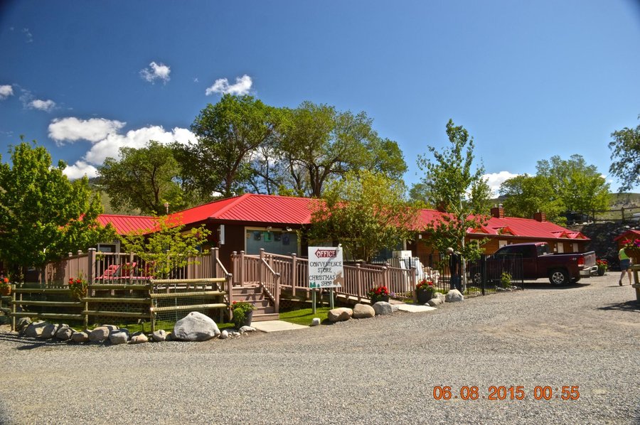 Yellowstone Grizzly Rv Park West Yellowstone And Gardiner Montana