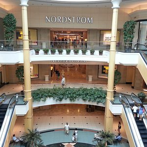 3 New Stores Are Coming to Troy's Somerset Collection - Hour Detroit  Magazine