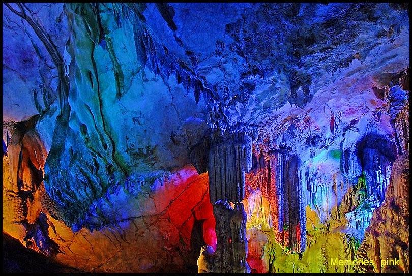 Reed Flute Cave (Ludi Yan) image