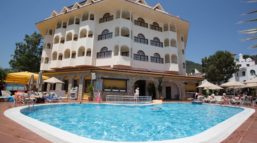 The Pool at the Fortuna Beach Hotel