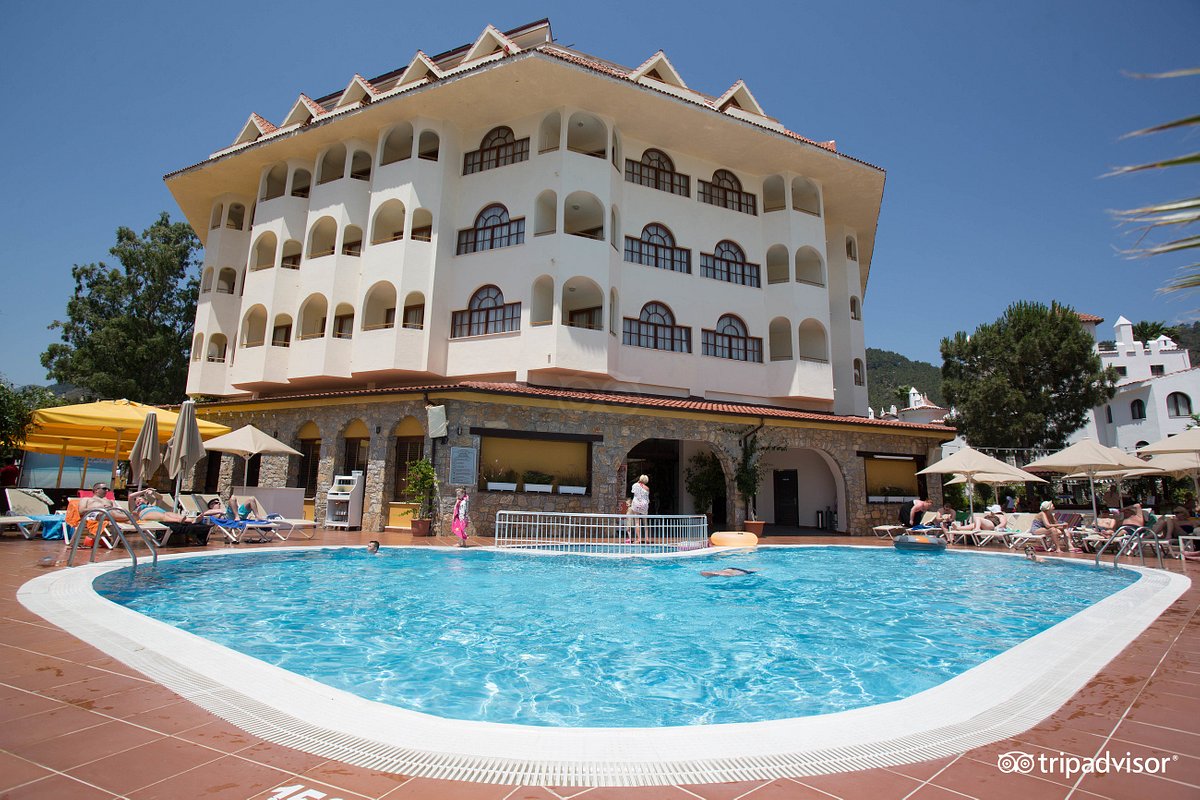 Fortuna Beach Hotel, İçmeler bölgesinde otel