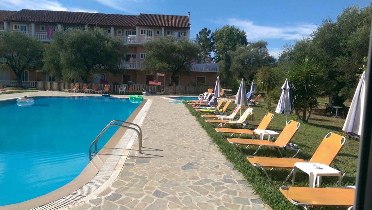 KOSMAS APARTMENTS - Updated 2022 Hotel Reviews (Roda, Greece)