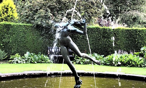 Water nymph fountain