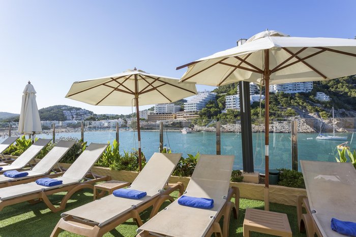 Palladium Hotel Cala Llonga Bar or Lounge: Pictures & Reviews - Tripadvisor