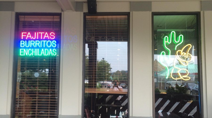 Abi Azteca Grill & Bar