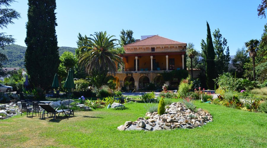 Villa Lafabregue and gardens