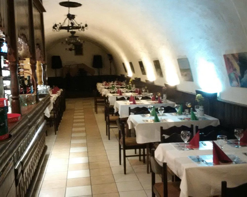 Pokol Pince étterem Székesfehérvár