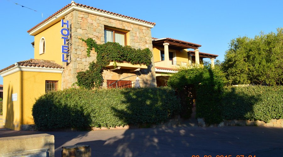 esterno dell'hotel