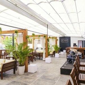 Aura Thematic Hostel, hotel in Phnom Penh