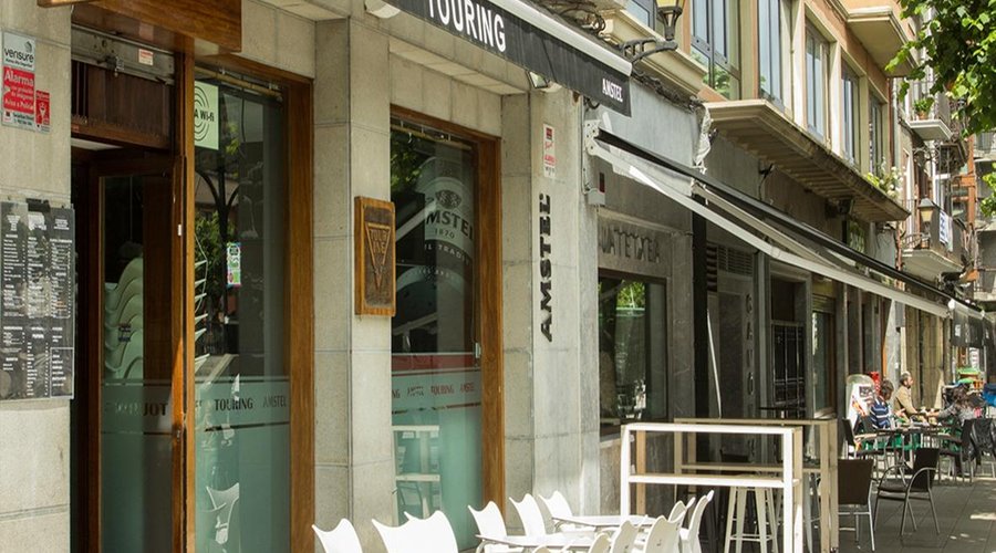 Restaurante y bar de copas