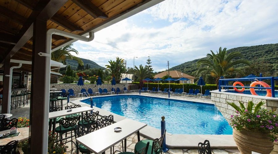 Adams Hotel Parga, Pool Bar