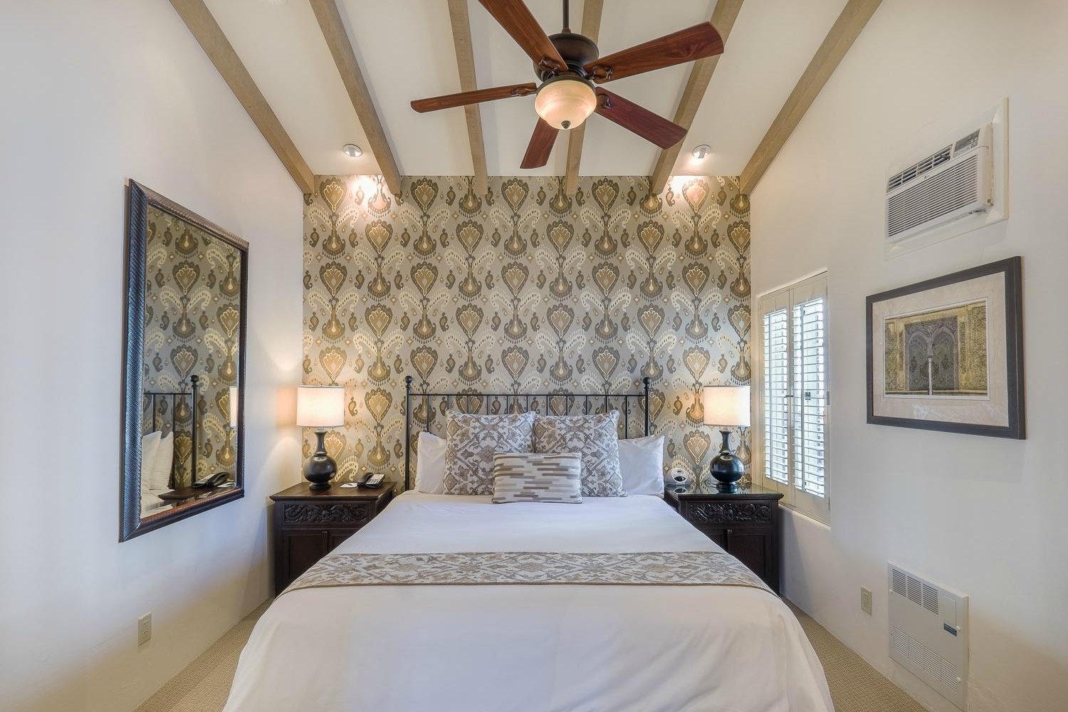 Cypress Inn by null