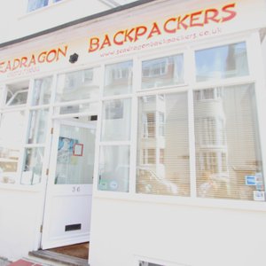Seadragon Backpackers
