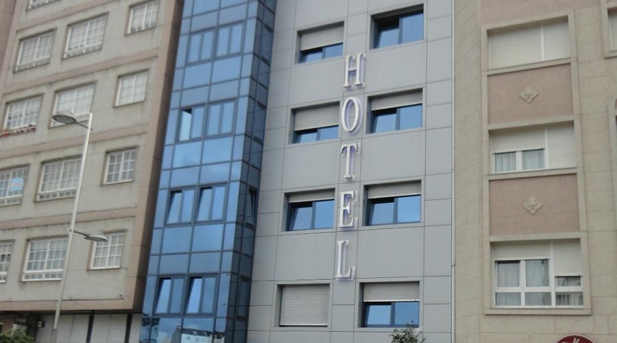 Bom hotel