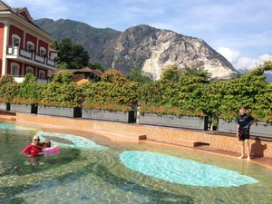 Hotel Splendid in Baveno, image may contain: Resort, Hotel, Villa, Person