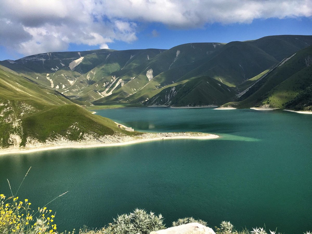 Озеро Кезеной-ам Чеченская Республика домик