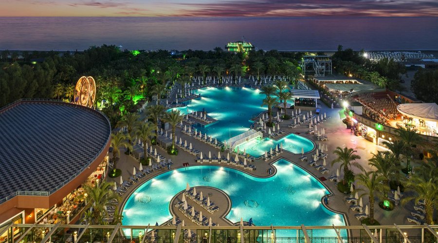 Main Pool in Night