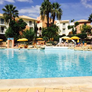 Top class facilities and location