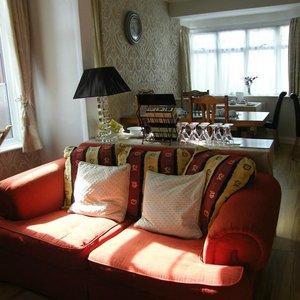 seating/breakfast room...
