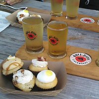 Special event pairing cider with Smallcakes cupcakes