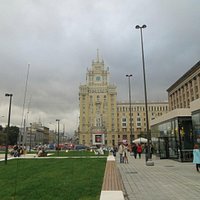 Триумфальная площадь