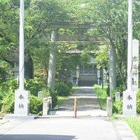 鳥居と参道