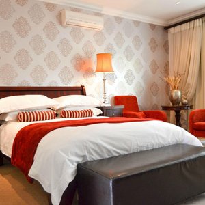 Room #2 - Luxury room