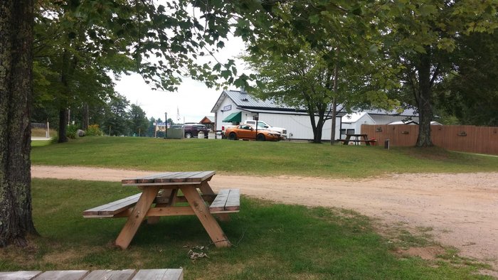 LAKESIDE BAR, GRILL & LODGING - Motel Reviews (Athelstane, WI)