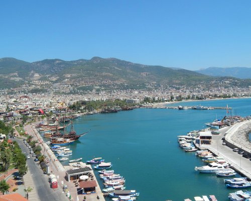 Kleopatra Beach