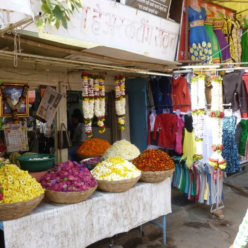 Top Embroidered Dress Material Wholesalers in Tulsibaug-Budhwar Peth, Pune  - एम्ब्रॉइडरेड ड्रेस मटेरियल व्होलेसलेर्स, तुलसीबौग-बुधवार पेथ , पुणे -  Justdial