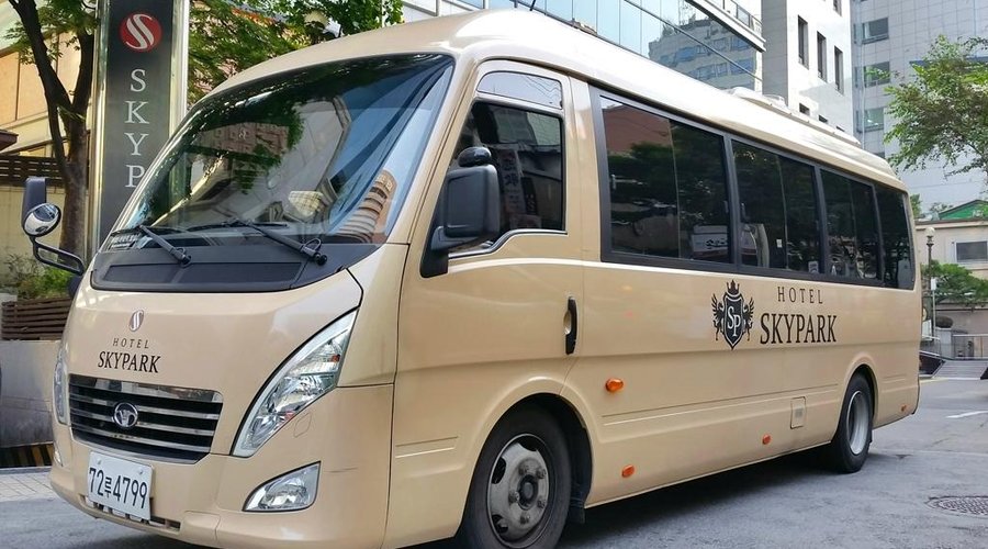 Free Shuttle Bus
