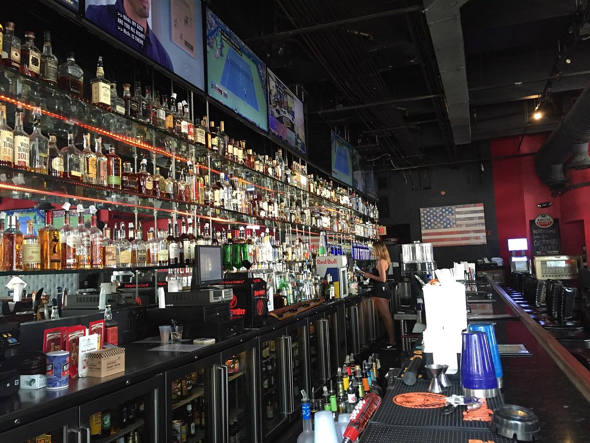 A 'home rum!' Coconut Cartel slushy bar opens at the Miami Marlins stadium