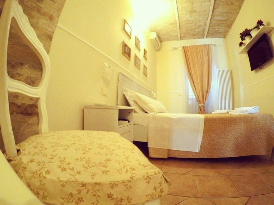 PESCARA B&B SUITES - Reviews, Photos