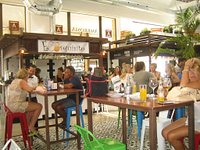 Ambrosía Mercado Gourmet Marbella opens in Puerto Banus