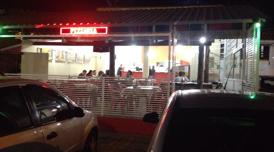 Pizzaria E Esfiharia Pao Nosso