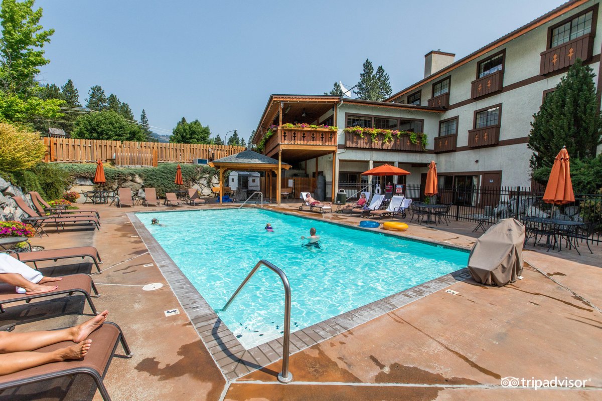 Icicle Village Resort Pool: Pictures & Reviews - Tripadvisor