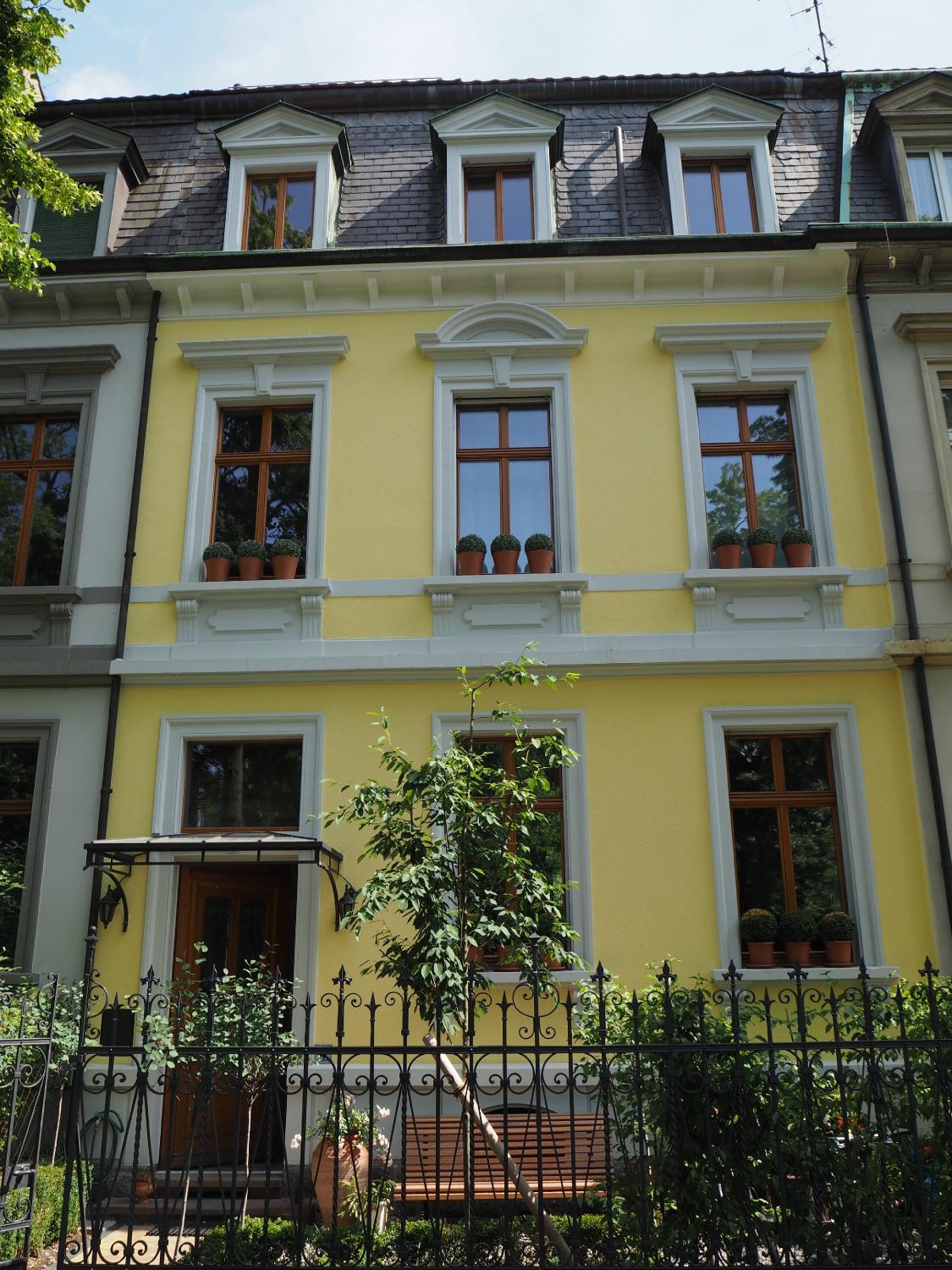 BLUMER B & B - B&B Reviews (Basel, Switzerland)