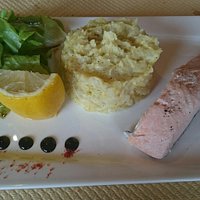 Plat joliment présenté et d'une qualité gustative sans pareil,par la touche épicée personnelle d
