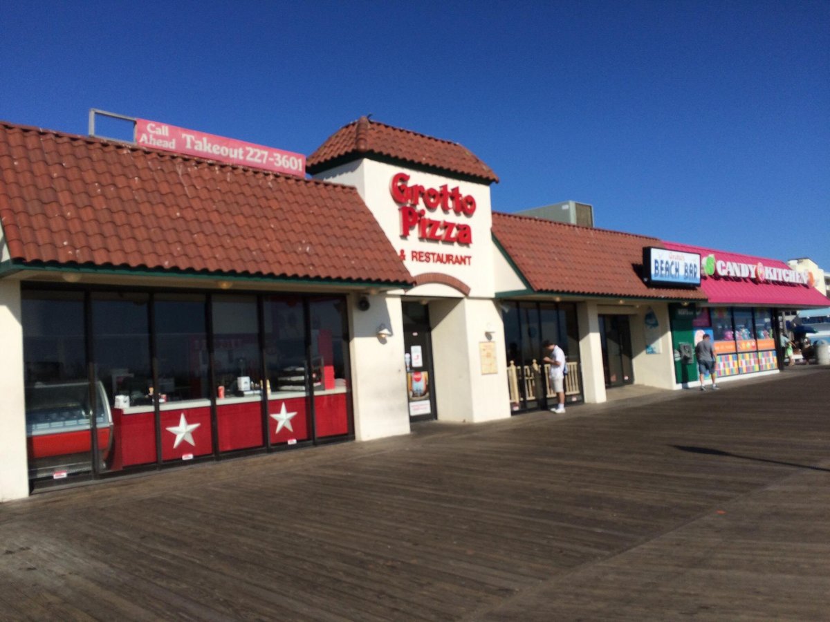 Grottos in shopping centers