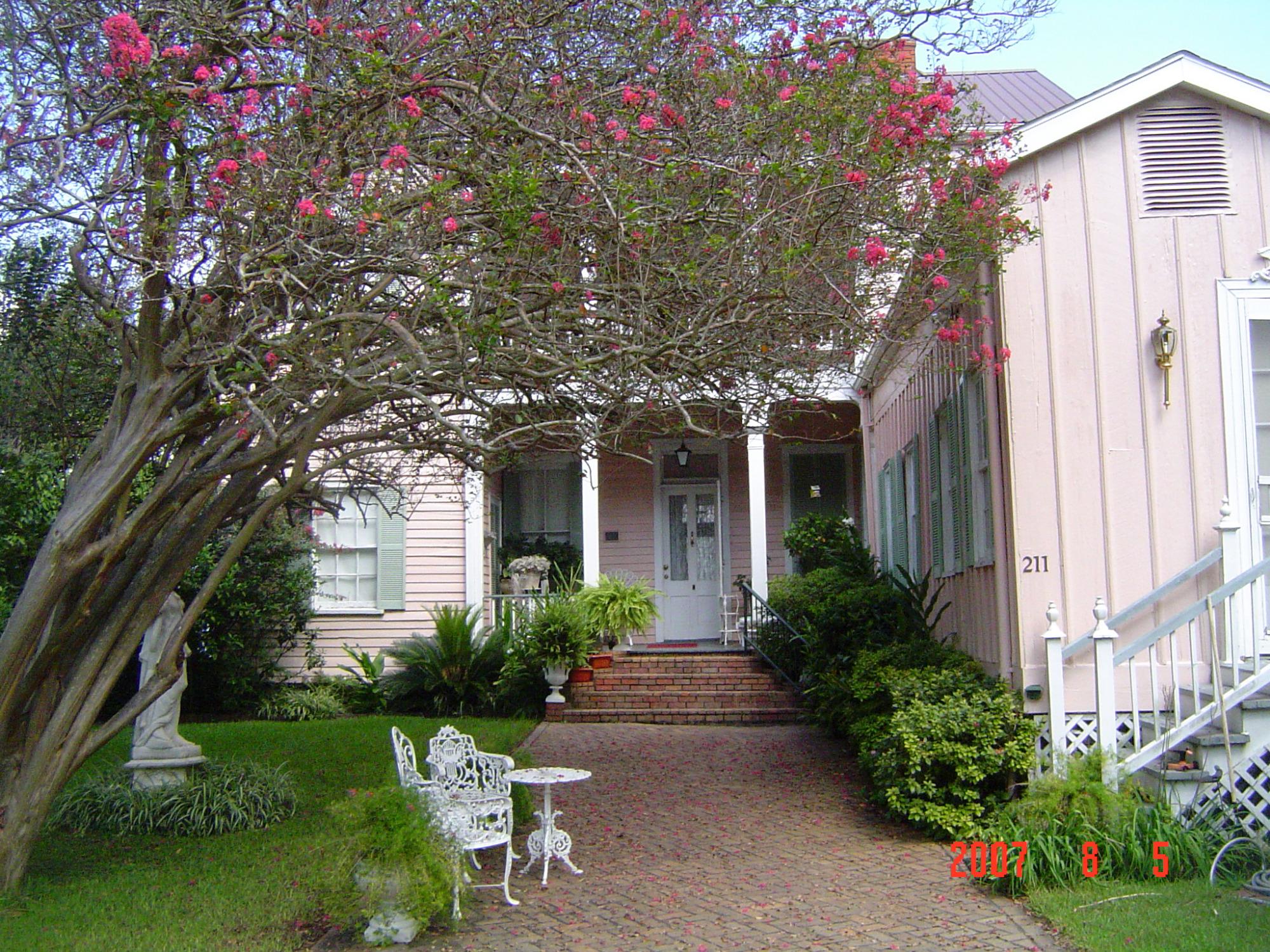 RIVERSIDE BED AND BREAKFAST - Prices & B&B Reviews (Natchez, MS)